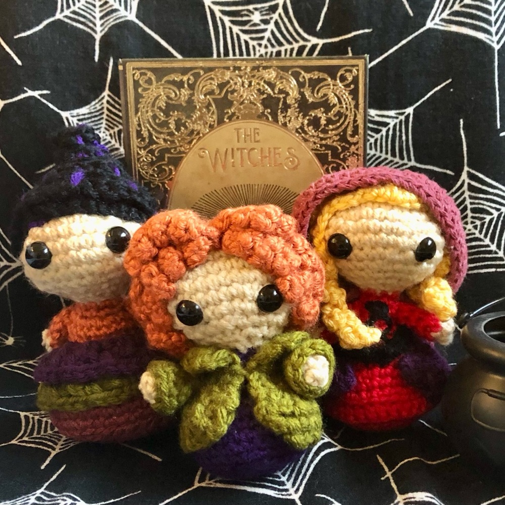 Come, We fly! Crochet Sanderson Sisters